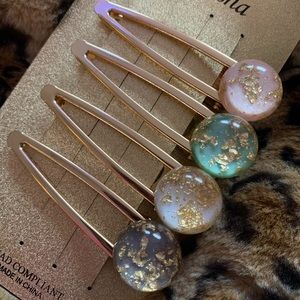 Natasha Gold Leaf Clips